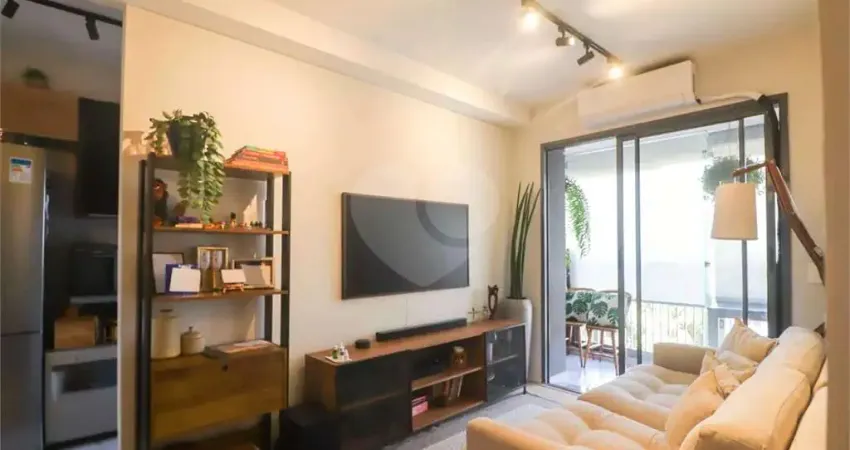 Apartamento à venda com 2 quartos, sendo 1 suíte, no condomínio Astra Butantã, São Paulo - SP