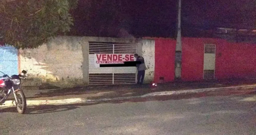 Terreno comercial ao lado do parque da moçota, planta de galpão aprovada