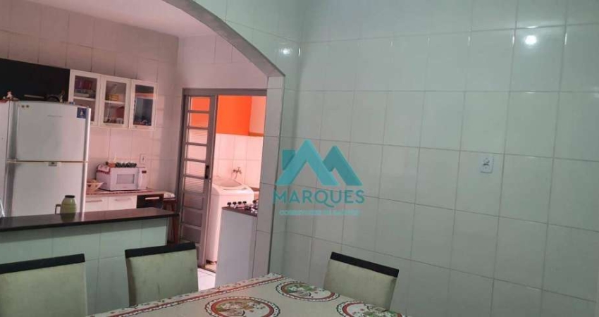 Casa com 3 quartos à venda na Vila Menino Jesus, Caçapava 