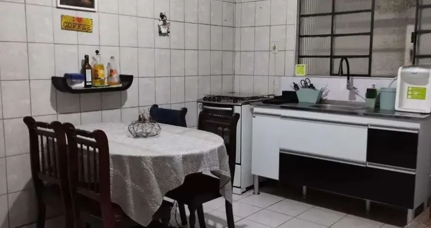 Casa com 2 quartos à venda na Vila Santos, Caçapava