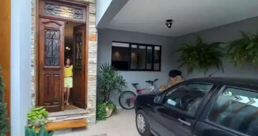 Casa com 3 quartos à venda no Jardim Amália, Caçapava 