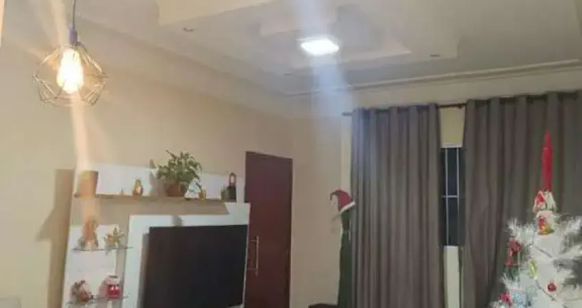 Lindo apartameno com cozinha planejada e pequeno quintal no village das flores em caçapava - sp