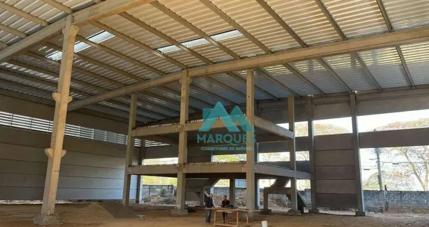 Excelente Galpão na marginal da Dutra em Caçapava  com 1344 de área construída
