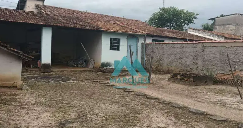Casa com terreno de 330m² em localização privilegiada