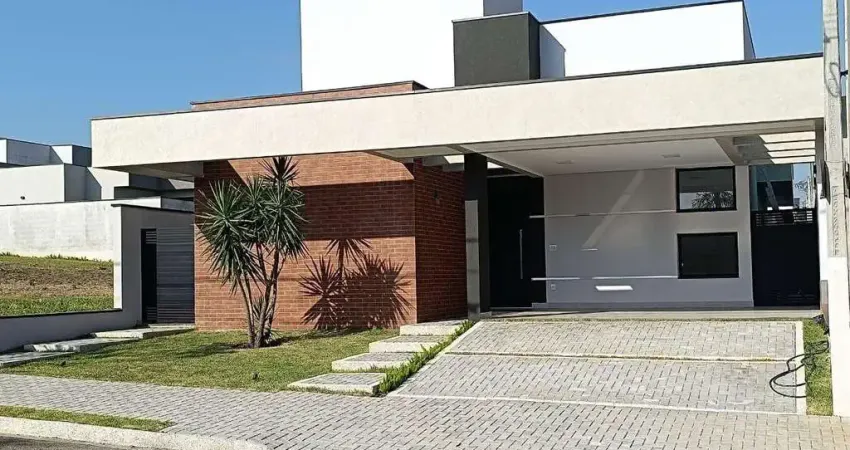 Casa térrea com  piscina em condomínio fechado em caçapava-sp