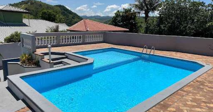 Maravilhosa Casa de Campo em Jambeiro