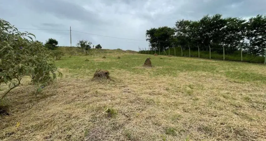 Terreno em condomínio de alto padrão com metragem diferenciada de 2234mt²