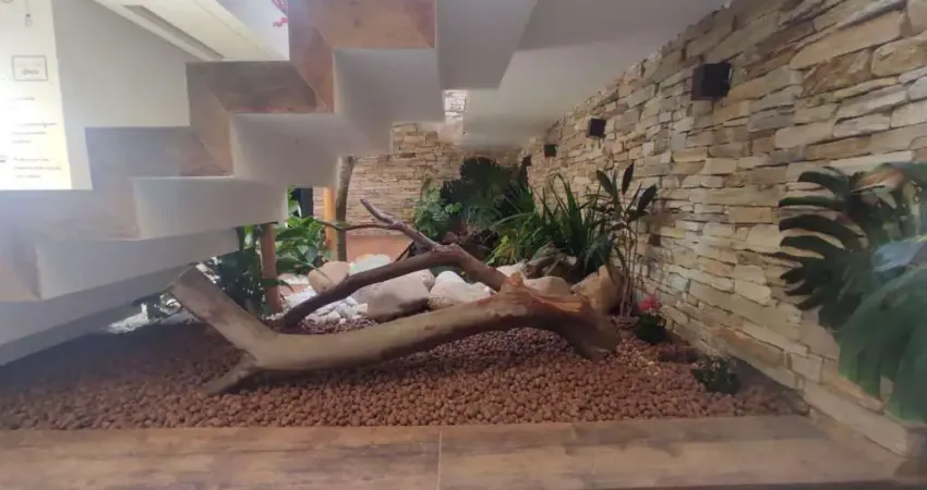 Maravilhoso sobrado sofisticado em condomínio de alto padrão