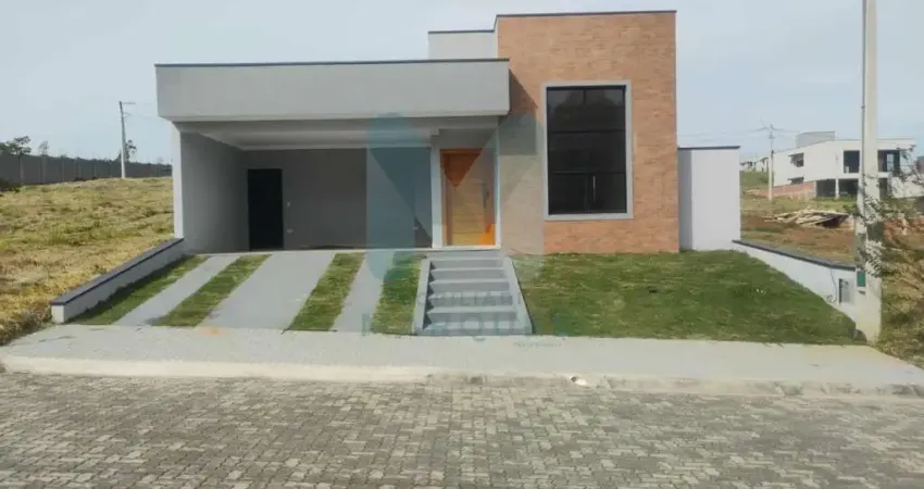 Linda casa no terras altas, melhor localização de condomínio em caçapava!