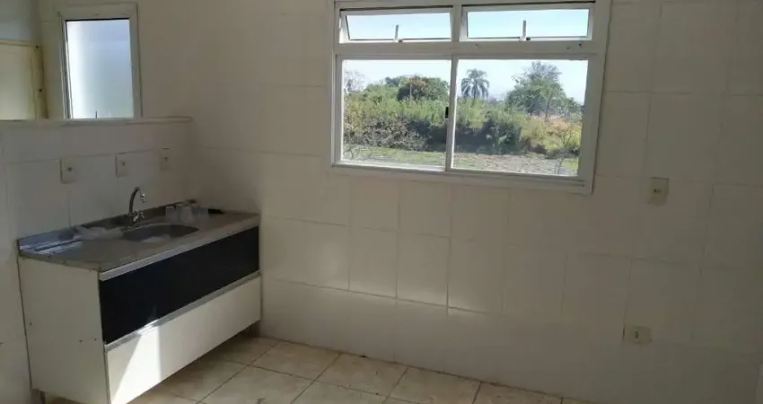 Ótimo apartamento com cozinha de tamanho diferenciado e suíte, excelente localização