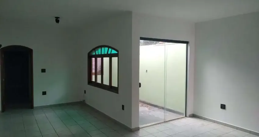 Casa com 2 quartos à venda na Vila Prado, Caçapava 
