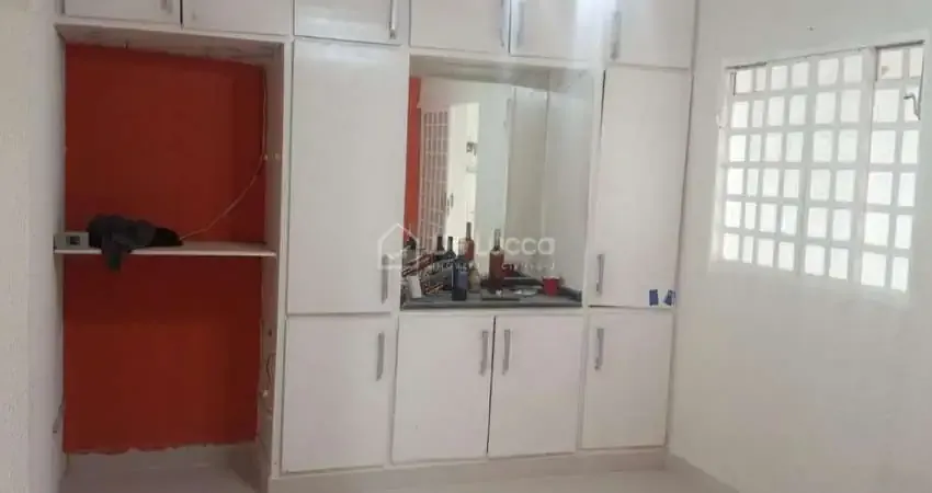 Casa com 3 quartos para alugar na Rua Collechio, 480, Vila Castelo Branco, Campinas