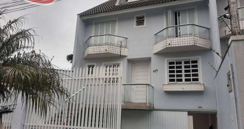 Sobrado com 3 dormitórios à venda, 200 m² por R$ 1.050.000,00 - Boa Vista - Curitiba/PR