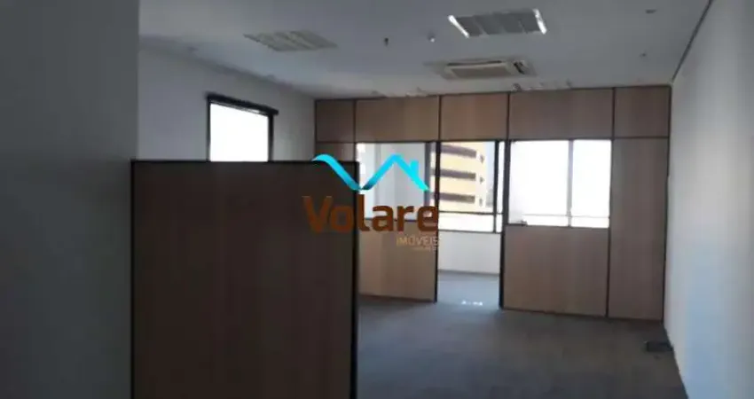 Sala comercial de 57m² com divisória e ar condicionado em Alphaville - Condomínio CEA I