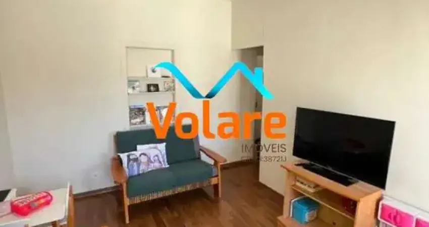Casa à venda em Osasco-SP, Vila Campesina! Com 3 quartos, 1 sala, 1 banheiro, 5 vagas de garagem e 250m².