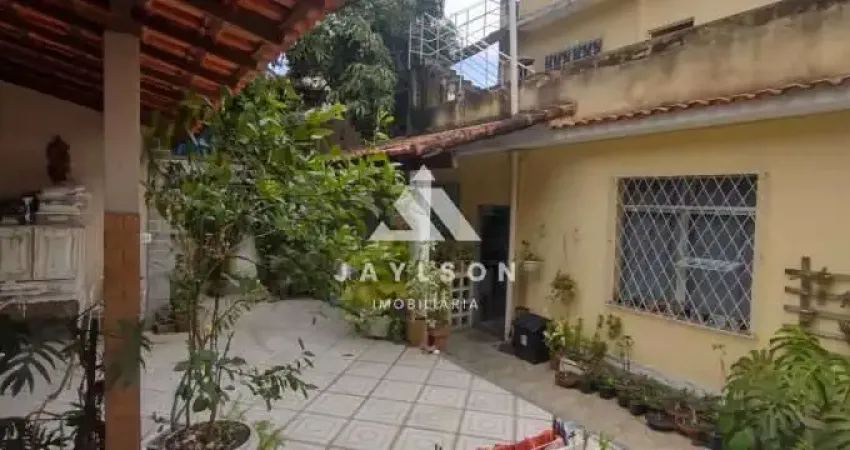 Casa com 4 quartos à venda na Rua Jornalista Mário Galvão, Vila Kosmos, Rio de Janeiro