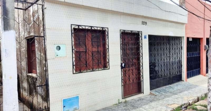 Casa com 2 quartos à venda na Rua Fausto Pinheiro, Centro, Itapajé
