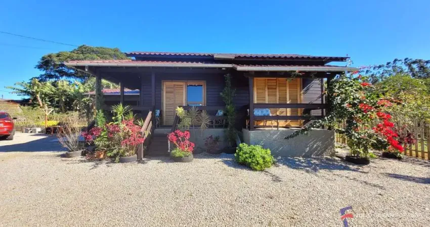 Casa com 2 quartos à venda no Demboski, Criciúma 