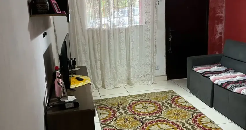 Casa no condomínio pinheirinho em guaianases. aceita financiamento.