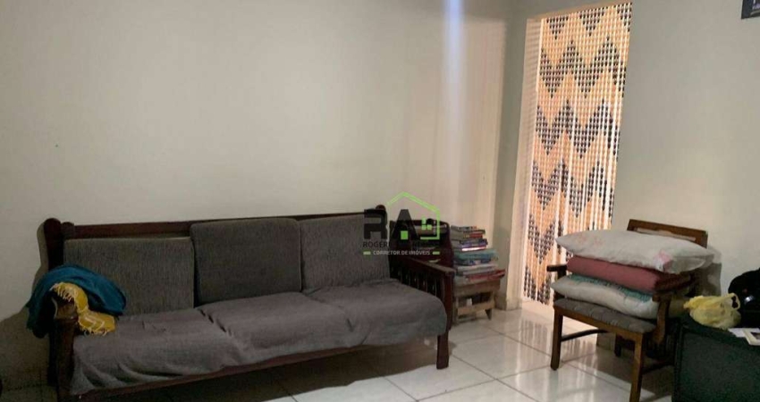 Casa com 2 dormitórios à venda, 200 m² por R$ 742.000,00 - Vila Eldízia - Santo André/SP