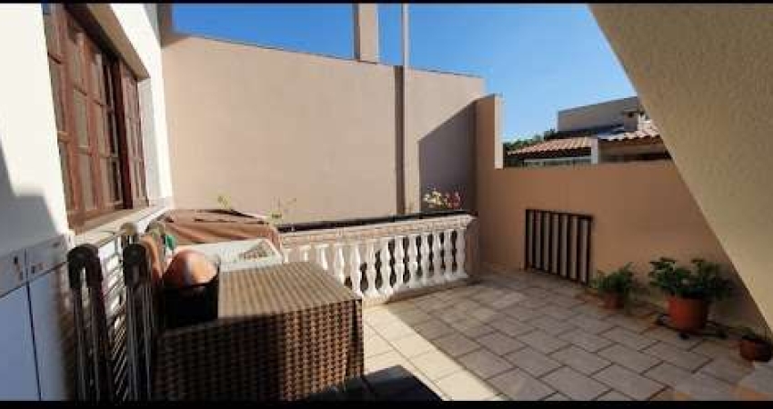 Sobrado com 3 dormitórios à venda, 264 m² por R$ 635.000,00 - Vila Linda - Santo André/SP