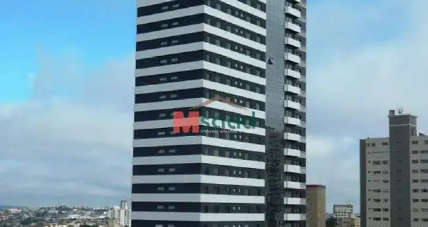 Apartamento semimobiliado no Edifício Dechandt - Centro