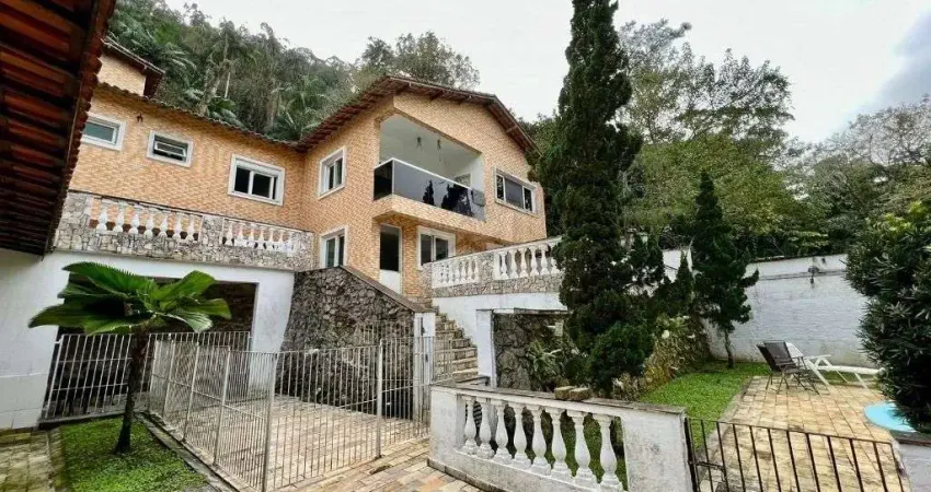 Casa Isolada à venda 3 quartos Piscina e Gourmet Canto do Forte Praia Grande-SP
