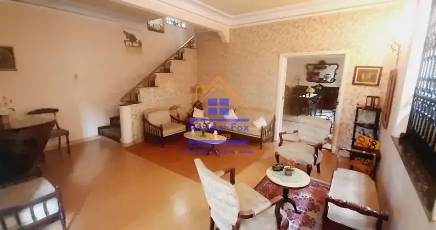 Casa duplex com 2 salas, 3 quartos, 1 suítes, copa cozinha, varanda, anexo, 3 vagas à venda, 226 m²