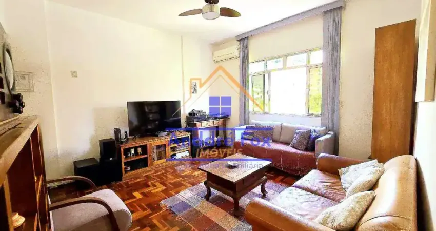 Apartamento, hall, sala 2 ambientes, 2 quartos, copa cozinha, 2 vagas, Porteiro eletrônico, à venda
