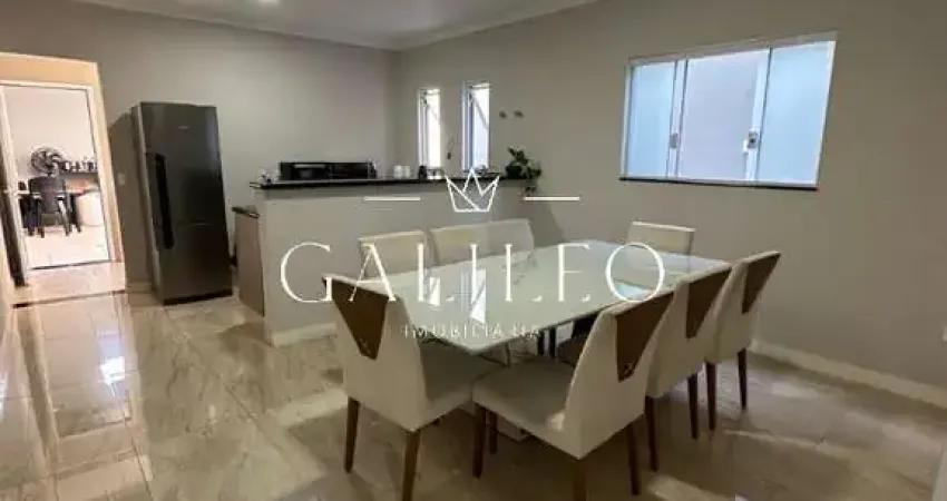 Casa á Venda no Jardim Novo Mundo em Várzea Paulista -SP