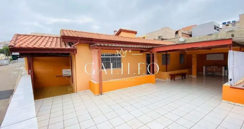 Aluga -se casa na vila nambi - com 70 m² - 01 dormitórios - 01 banheiro - sala e amplo quintal - excelente cobertura externa. (não possui garagem )