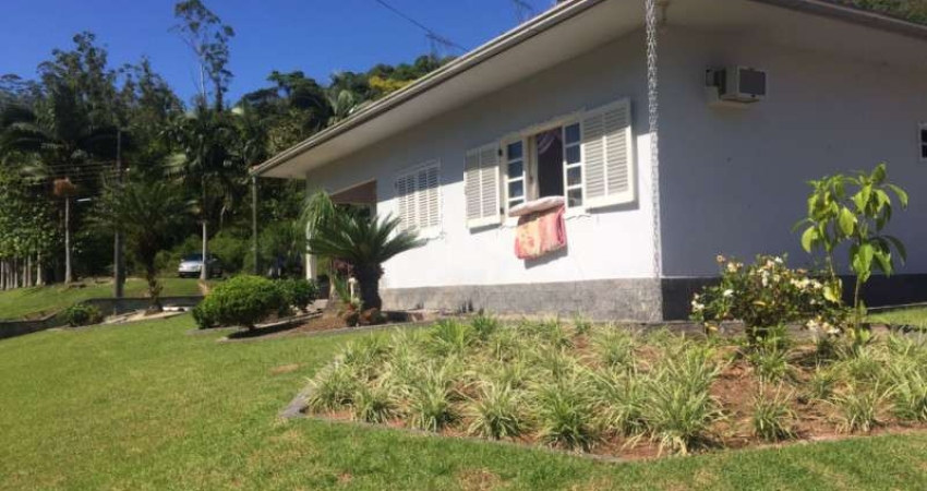 Casa com 3 quartos à venda no Centro, Guabiruba 