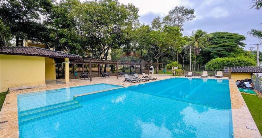 Apartamento à venda na Praia do Forte, Mata de São João-BA: 1 quarto, 1 banheiro, 1 vaga de garagem, 55,00 m² de área.