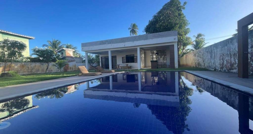 Casa a venda em Itacimirim, Camaçari-BA: 8 quartos, 6 suítes, 2 salas, 8 banheiros, 6 vagas e 420m² de área!