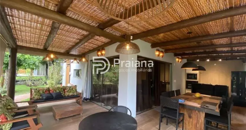 Casa a venda em Praia do Forte,  Mata de São João-BA: 3 quartos, 2 suítes, 3 banheiros, 2 vagas, 136m²