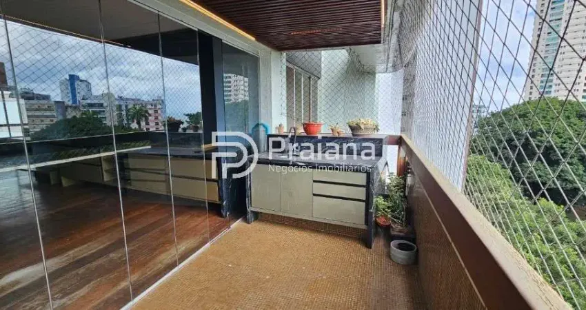 Aluguel de Apartamento Campo Grande em Salvador-BA:  3 Suítes, 2 Salas, 4 Banheiros, 3 Vagas de Garagem, 220m²