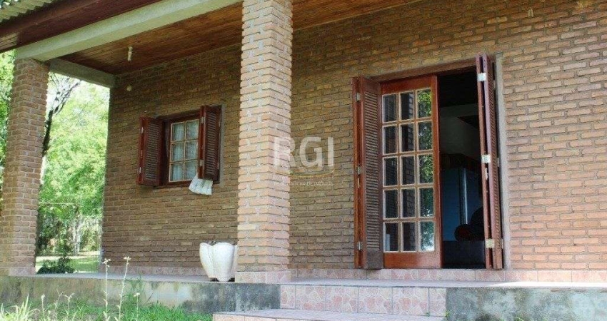 Sítio para Venda - 100m², 3 dormitórios, 9 vagas - Pinheiro