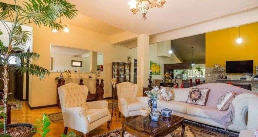 Casa para Venda - 294.4m², 4 dormitórios, sendo 2 suites, 2 vagas - Nonoai