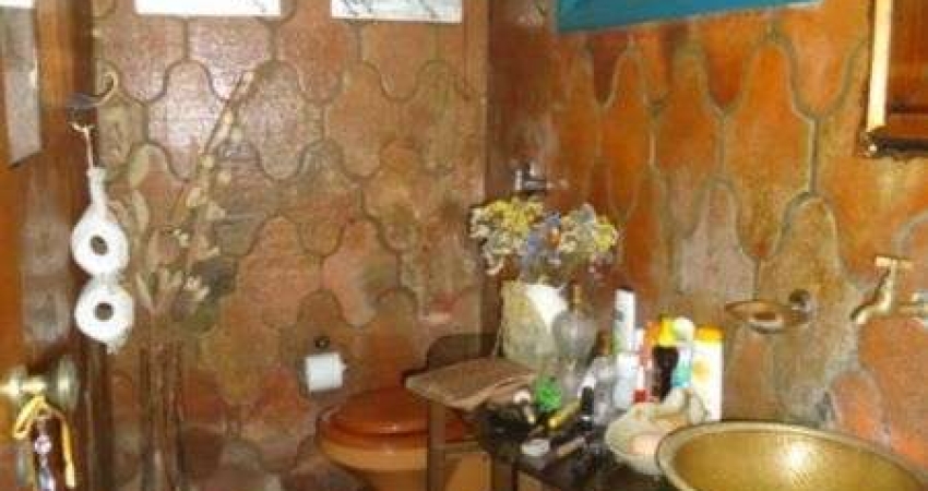Casa para Venda - 252m², 3 dormitórios, 2 vagas - Ipanema