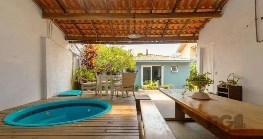 Casa 3 dormitórios no bairro três figueiras em porto alegre para alugar