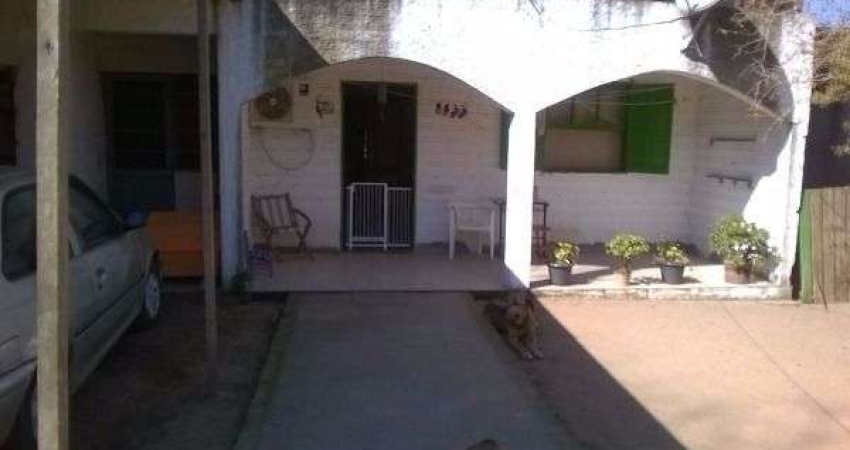 Casa para Venda - 140m², 5 dormitórios, 3 vagas - Lami