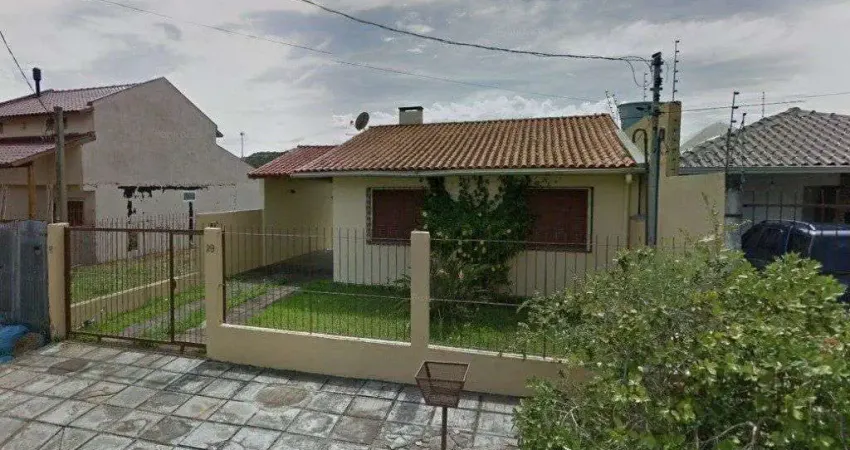 Casa com 2 quartos à venda na Rua Tenente Isolino Segobia, 121, Vila Nova, Porto Alegre