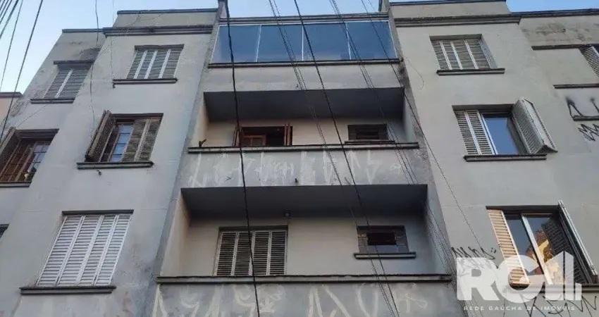 Apartamento a venda com 3 dormitórios, com sacada, de frente. Rua 24 de Outubro Auxiliadora.