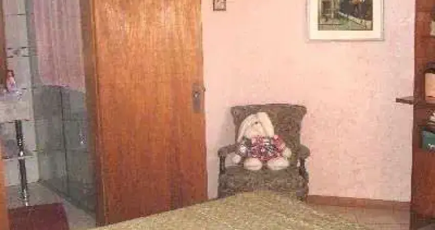 Casa em Porto Alegre, no bairro Jardim Isabel, com 4 dormitório(s), à venda.