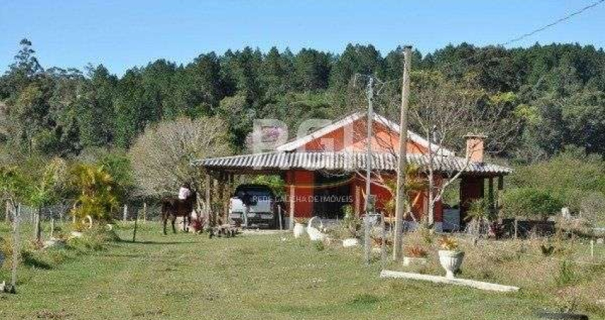 Sítio para Venda - 100m², 2 dormitórios, 1 vaga - Itapuã