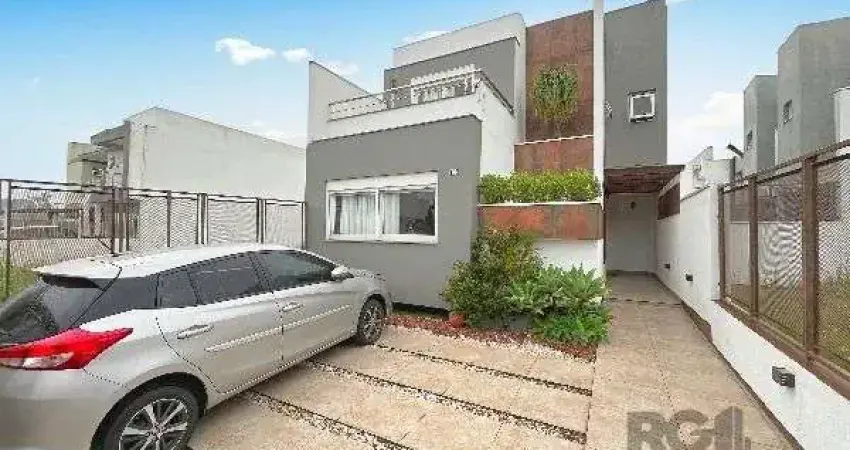 Casa em Porto Alegre, no bairro Hípica, com 3 dormitório(s), e 3 banheiros, à venda.