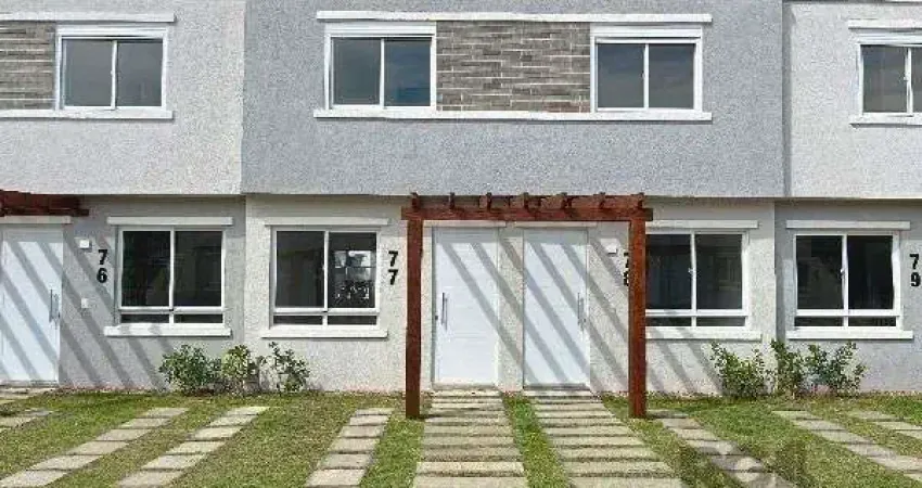 Casa em Porto Alegre, no bairro Vila Nova, com 2 dormitório(s), e 2 banheiros, à venda.