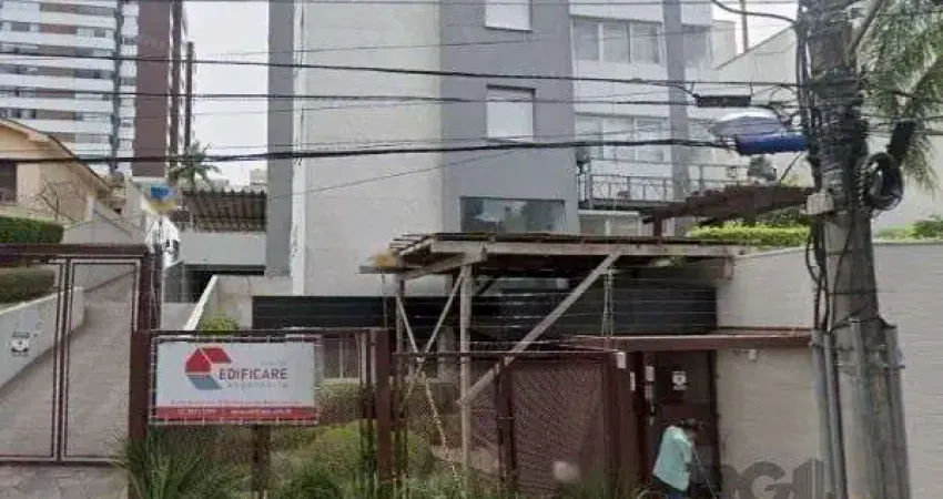 Apartamento em Porto Alegre, no bairro Petrópolis, com 3 dormitório(s), e 3 banheiros, à venda.