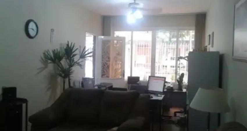 Casa para Venda - 243m², 4 dormitórios, 2 vagas - Santana