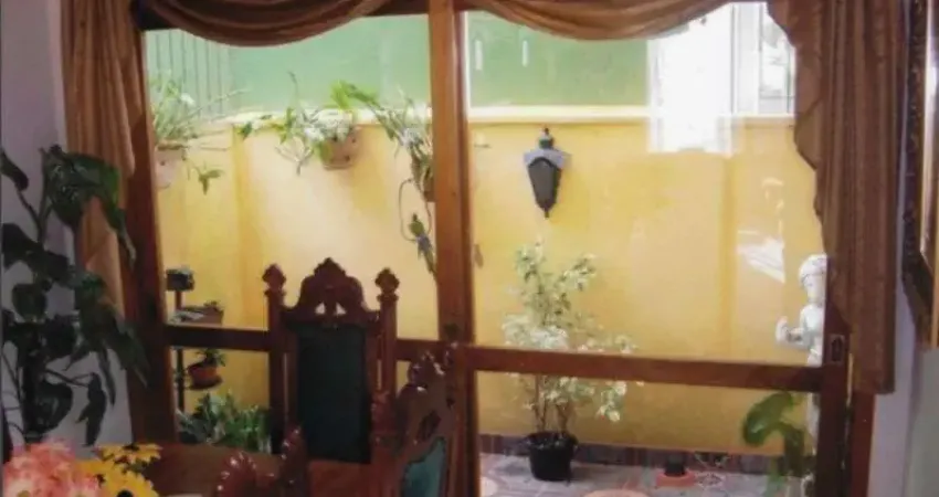 Casa com 3 quartos à venda na Rua Kyve T. Knijnik, 80, Espírito Santo, Porto Alegre